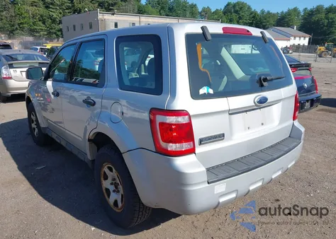 2008 Ford Escape z USA, uszkodzony, nr VIN 1FMCU02Z88KC70862